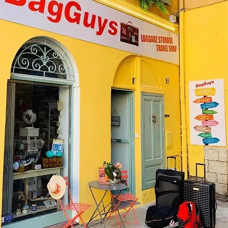 Le Saint Joseph - Old Tow, 2 Appartments In 1