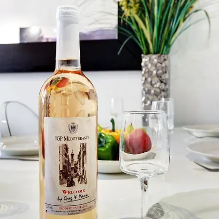 Le Saint Joseph - Old Tow, 2 Appartments In 1